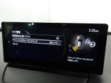リアバンパーの内側に設置したセンサーで側方・後方からの車両接近を感知し、ドアミラーの鏡面に備えたインジケーターの点滅でドライバーに通知♪ドライバーの安全確認をサポート致します。