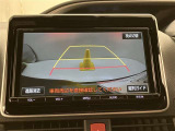 【バックカメラ】あると便利なバックカメラ装備!駐車時に後方がリアルタイム映像で確認できます。立体駐車場や夜間の車庫入れ時に大活躍!運転スキルに関わらず、今や必須となった装備ですね♪