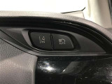 【オートマチックハイビーム】周りの車や人を認識してハイビームとロービームを自動的に切り替えてくれる機能です!夜も楽しいドライブへ(^^)