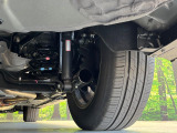 お車を安心してお乗りいただく為には、足回りの定期点検が欠かせません。サービスサポート(有償保証)では無料点検もご提供しており、安心のカーライフをお過ごしいただけるサポート体制が整っています。