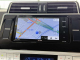 【ナビ画面】主に地図を表示し、目的地へのルート案内や渋滞情報などを表示するために使われます。