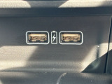 USBポートが装備されております♪