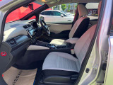 ご納車前にスタッフが入念に清掃し気持ちよく乗り出せるように致します。