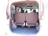 【車屋】として、長く車業界に従事した経験豊富なスタッフが多数在籍しております。