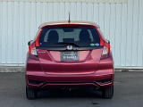 バックカメラが付いているのでバックでの車庫入れも安心です。