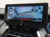 バックガイドモニターで、後方を確認しながら安心して駐車することができます。運転初心者も熟練者も必須の機能ですよ!