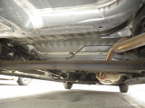 下廻りの防錆加工は多くの方が施工されてます。サビてフレームに穴が開く前にオプションで施工されることをお勧めいたします。融雪剤などから下回りを長期間、守ります。是非購入時ご検討ください