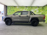 ハイラックス 2.4 X ディーゼル 4WD 