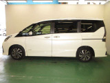 メーカー系ディーラーの中古車なので、ワイド保証{1年間走行距離無制限}日本全国の日産のお店でアフターサービスが受けられます。