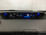 メーターも見易いレイアウトなので安心ドライブをサポートします。