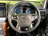 【純正革巻きステアリング】上質な革を使用することで、手にしっかり馴染みとても運転しやすいハンドルです♪