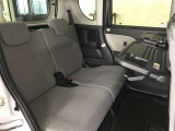ゆとりある広々とした車内空間は、ドライブを始め買い物やレジャーなど、幅広く活躍します。一人でもみんなとでもお出かけを楽しみましょう!