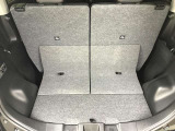 リアシートは5:5の分割可倒になっておりますので、お荷物の用途に合わせてアレンジすることが出来ます☆
