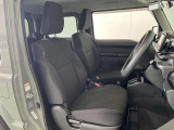 車を運転する際には運転席の存在は欠かせません。しっかりとチェックしたいポイントですね。