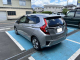 お買い得フィットハイブリット入庫しました 純正ナビバックカメラ 走行34000km機関良好 お気軽にお問い合わせください