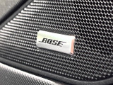 【BOSEサウンドシステム】メーカーオプションの高品位サウンドシステムを搭載。専用のチューニングが施された大小様々なスピーカーから良質なサウンドが奏でられ、臨場感あふれる音響空間を演出します。
