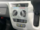 寒い冬も暑い夏も全席に快適な空調を届けてくれる、ダイヤル式エアコンを装備♪