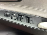 DVDプレーヤーにUSBソケットが2口ございます。お好きな音楽を車に持ち込んで聴くことが出来ます。走行中にDVD映像の再生はできません
