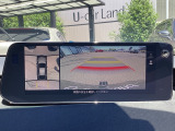 狭い場所での駐車やすれ違いなどでより的確な運転操作に役立つ360&deg;ビューモニターが装備されています。