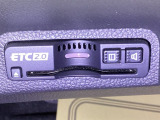 ETC装備で、高速道路の料金所もスムーズ。利用には車両情報を登録する「セットアップ」が別途必要です。