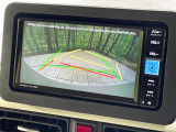 【バックカメラ】駐車時に後方がリアルタイム映像で確認できます。大型商業施設や立体駐車場での駐車時や、夜間のバック時に大活躍!運転スキルに関わらず、今や必須となった装備のひとつです!