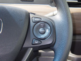 Hondaセンシングの機能のひとつ、アダプティブクルーズコントロール付!アクセルから足を離しても設定したスピードと前車との車間を保ち走行してくれます!車線維持もアシスト☆高速道路で疲労軽減ですね☆