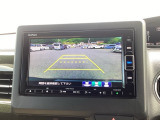バックモニター付きで、車庫入れやバック時の後方確認をしっかりサポート。モニターに映し出される映像で死角も確認しやすく、狭い場所での駐車や後退時の操作をより安心して行えます。