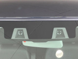 【スズキ セーフティサポート】走行中に前方の車両等を認識し、衝突しそうな時は警報とブレーキで衝突回避と被害軽減をアシスト。より安全にドライブをお楽しみいただけます。
