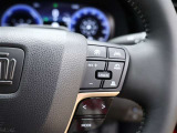 右側は、オーディオ系と運転支援系のスイッチ