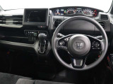 運転席廻りです。
