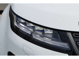 ピクセルLEDヘッドライトが装着で67個の独立制御LED &times; 4ピクセルモジュールで きめ細かい配光で対向車を眩惑させずに視界を確保が出来ます。