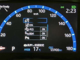 【クリアランスソナー】警告音と表示で、障害物の確認をアシスト♪縦列駐車時や駐車場・車庫などでの取り回しをサポートします。