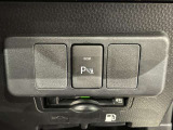 狭い場所での駐車時や、低速での運転時に障害物を検知して安全を支援します。