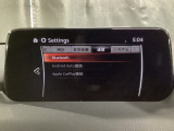 Apple Carplay・Android Auto対応!マツダ コネクト(コマンダーコントロール)でスマートフォンを操作して、通話、音楽を聴いたり、マップで目的地を調べることができます。