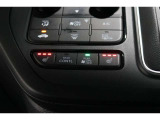 シートヒーター装備車両♪♪寒い冬はもちろん♪肌寒い春先・秋口まで活躍してくれるあると嬉しい装備です♪♪