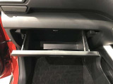 取り出しやすく、しまいやすい収納スペースが満載です。ティッシュやペットボトル等、用途に合わせた収納が可能ですので、使い方はあなた次第!
