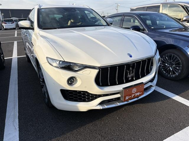 マセラティ レヴァンテ 
