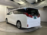 当社でご購入頂いた全ての車両はご納車前、エンジンオイル交換・ワイパーゴム・ブレーキ点検・調整・その他確認の上ご納車いたします。