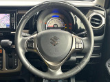 【純正革巻きステアリング】上質な革を使用することで、手にしっかり馴染みとても運転しやすいハンドルです♪
