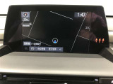 純正ナビを装備。タッチパネル式で使いやすく、お出かけもラクラクです。