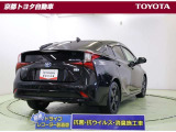 駐車時などの衝突の回避や軽減を図る駐車支援システム【PKSB】で安心をサポート、道路標識をディスプレイ確認できる【ロードサインアシスト】で見落とし防止をサポートします。