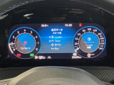 見やすい大型10.25インチ液晶メータを採用。好みに応じてカスタマイズが可能です。