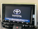 【純正9型ナビ】人気の純正ナビを装備。オーディオ機能も充実しており、Bluetooth接続すればお持ちのスマホやMP3プレイヤーの音楽を再生可能!毎日の運転がさらに楽しくなります!!