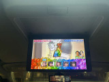 後席モニター搭載です。遠出も安心ですね♪