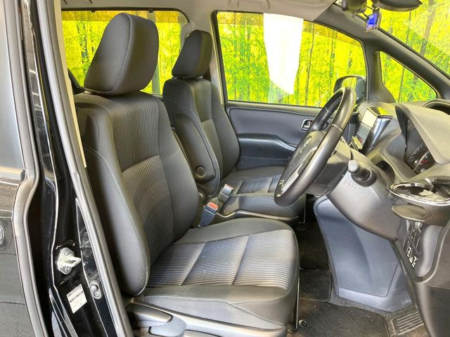 トヨタ ヴォクシー 2.0 ZS 煌 の中古車詳細 (71,165km, ブラック, 栃木