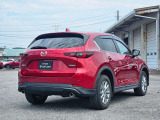 【CX-5】上質感と精悍さを兼ね備え、ワイド感を強調した意匠。オールラウンドな機能美と品格、洗練されたデザイン。