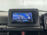社外SDナビ(KXM-E504W)を装着しています。Bluetooth(ブルートゥース)接続/CD再生/フルセグ視聴等が使用できます。