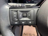 ステアリングスイッチ付きのハンドル!運転に支障をきたすことなくナビ操作が可能です!!