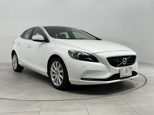 ボルボ V40 