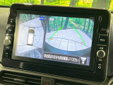 【アラウンドビューモニター】専用のカメラにより、上から見下ろしたような視点で360度クルマの周囲を確認することができます☆死角部分も確認しやすく、狭い場所での切り返しや駐車もスムーズに行えます。